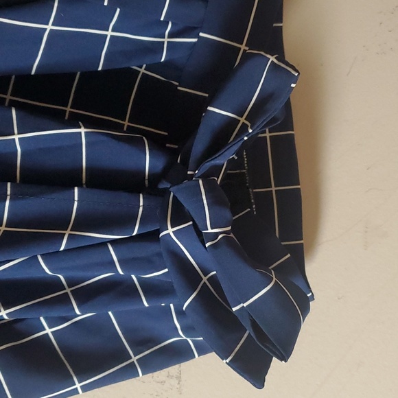 Checkered Back Bow Tank Top - Picture 3 of 3